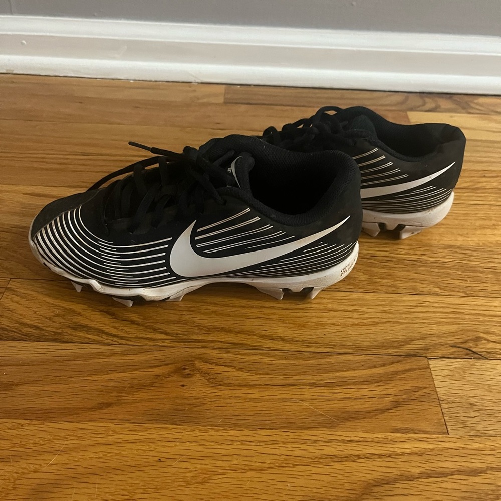Nike FastFlex Size 6 Cleats